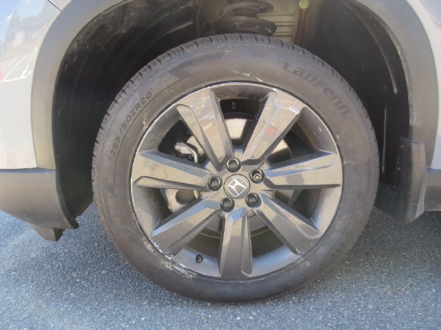 Used 2025 Honda Pilot Sport image 8