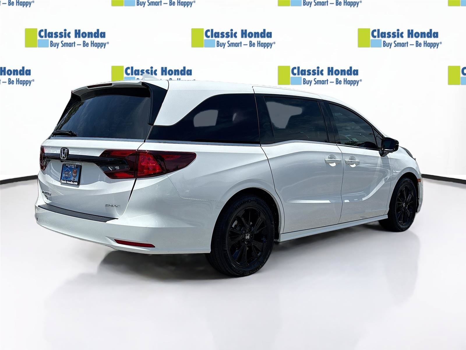 Certified 2024 Honda Odyssey Sport image 8