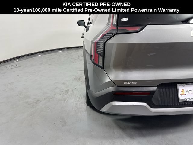Certified 2024 Kia EV9 Light Long Range RWD image 29