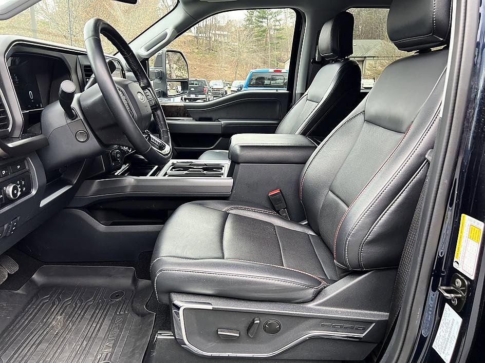 Used 2024 Ford F250 Lariat w/ Lariat Ultimate Package image 11