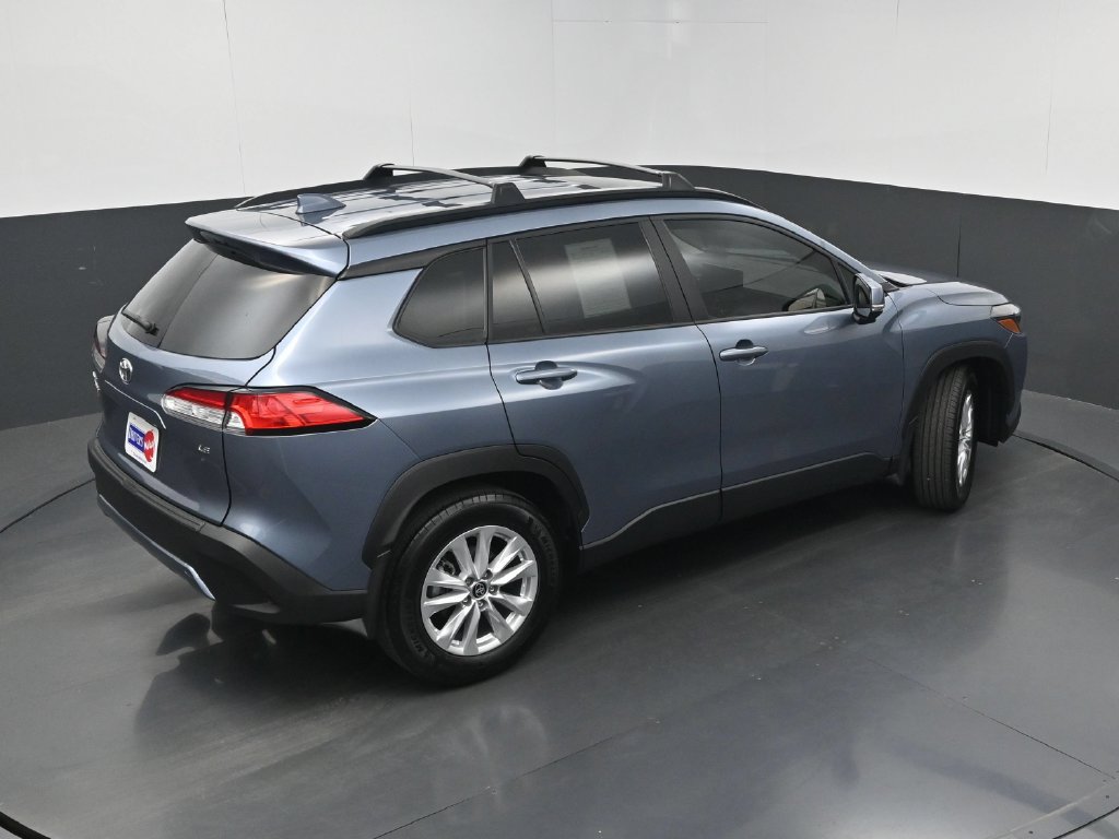 Used 2024 Toyota Corolla Cross LE w/ Moonroof Package FWD image 34