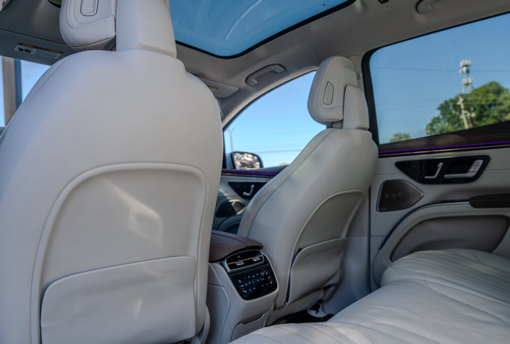 Used 2023 Mercedes-Benz EQS 450+ SUV image 21