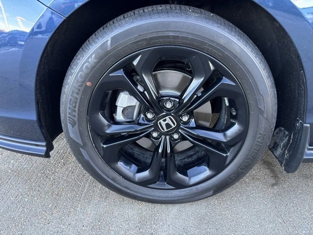 Certified 2025 Honda Accord SE image 9