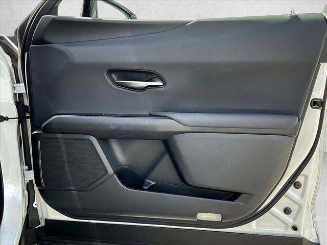 Used 2020 Lexus UX 200 w/ Premium Package FWD image 19