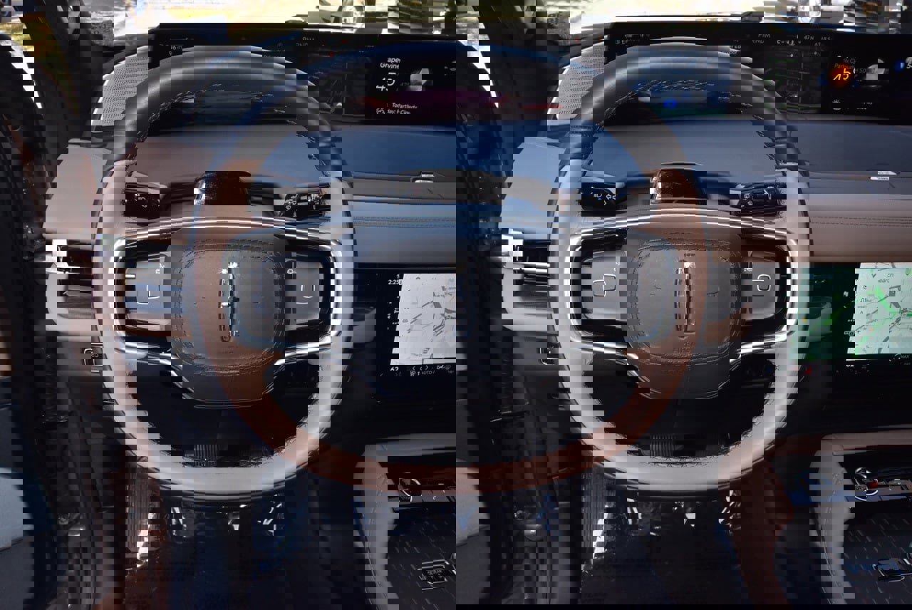 Certified 2025 Lincoln Navigator Black Label image 25