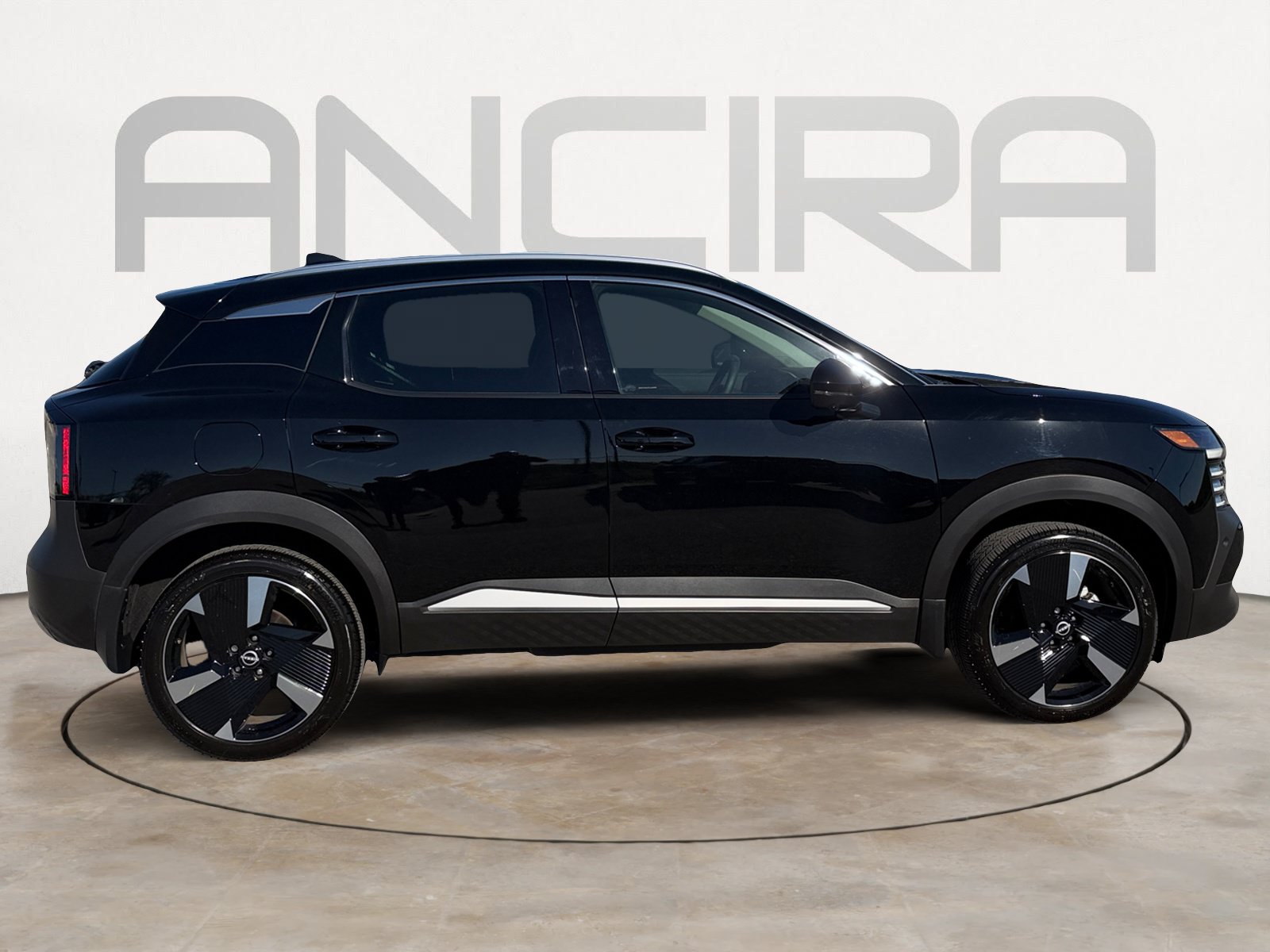 Used 2026 Nissan Kicks SR FWD image 13