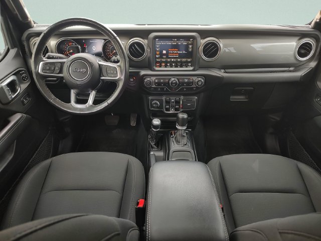 Used 2023 Jeep Wrangler Unlimited Sahara w/ Cold Weather Group AWD/4WD image 9