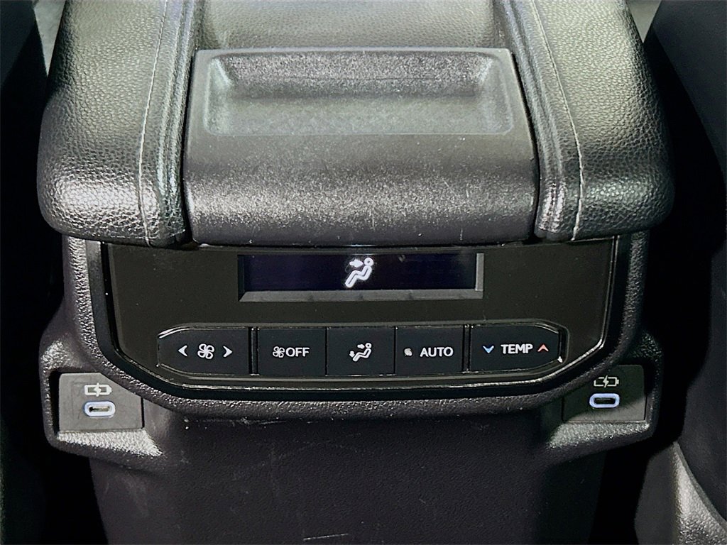 Used 2024 Toyota Grand Highlander XLE image 22