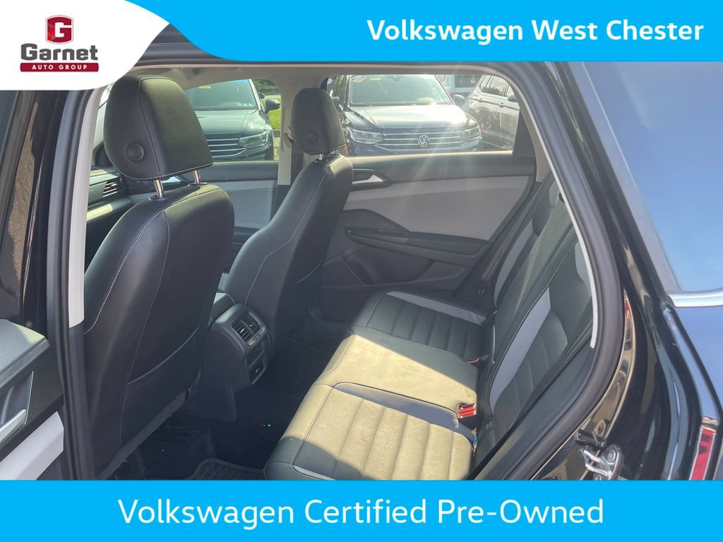 Used 2022 Volkswagen Taos SEL w/ Panoramic Sunroof Package AWD/4WD image 14