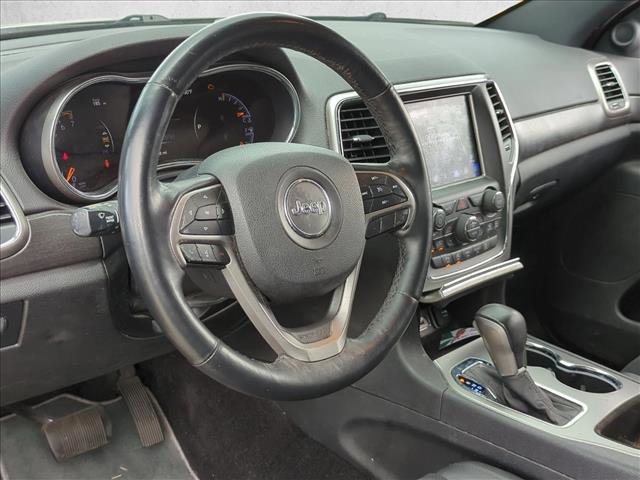 Used 2018 Jeep Grand Cherokee Altitude AWD/4WD image 9