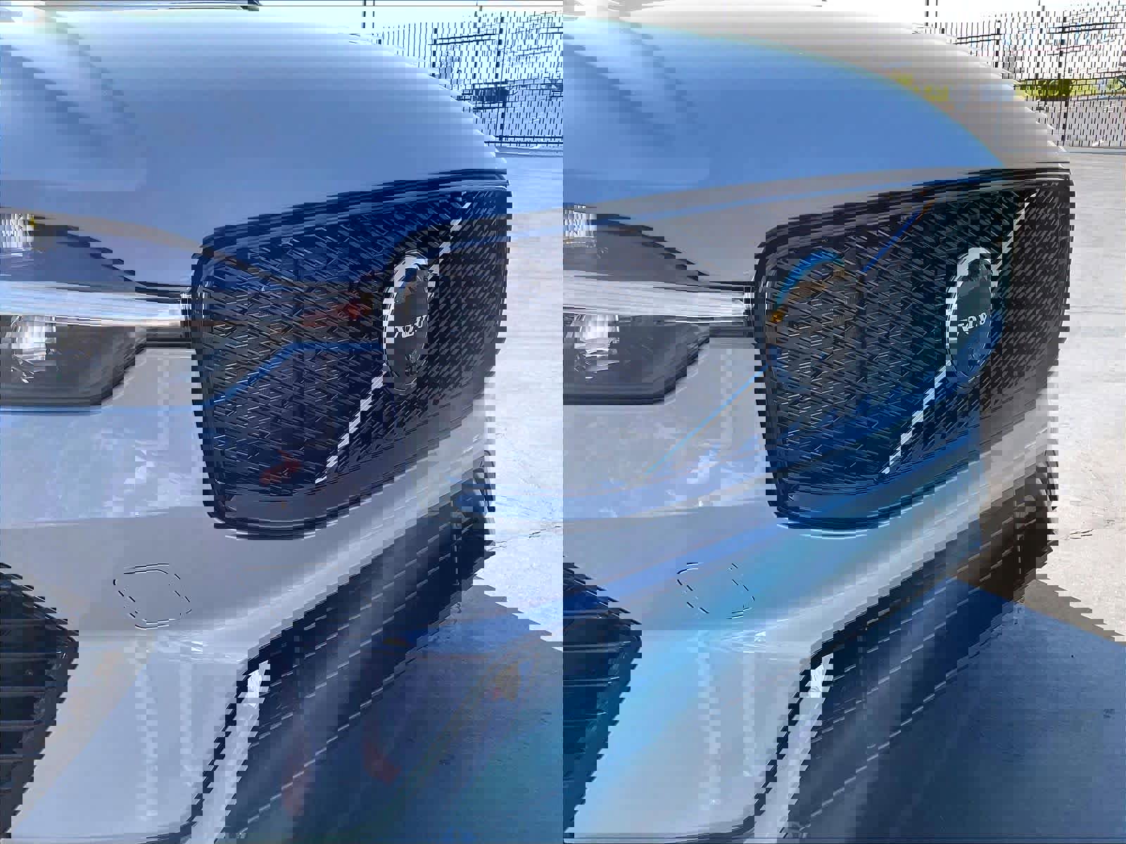 New 2026 Volvo XC60 T8 Ultra w/ Climate Package image 33