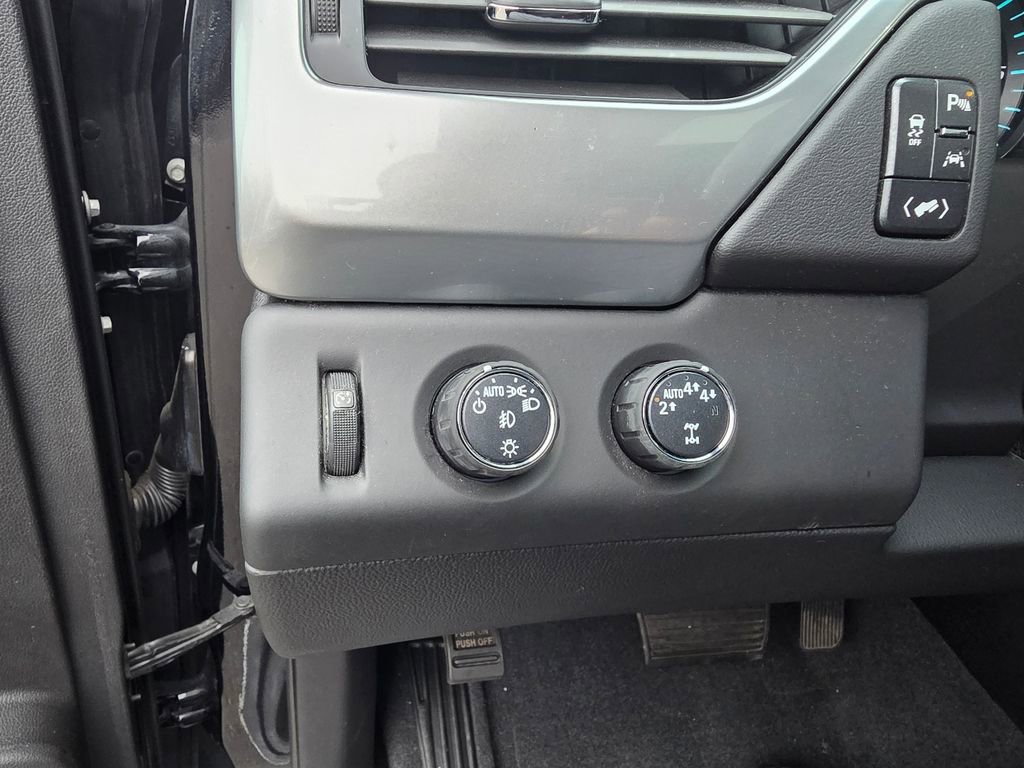 Used 2020 Chevrolet Suburban Premier image 29