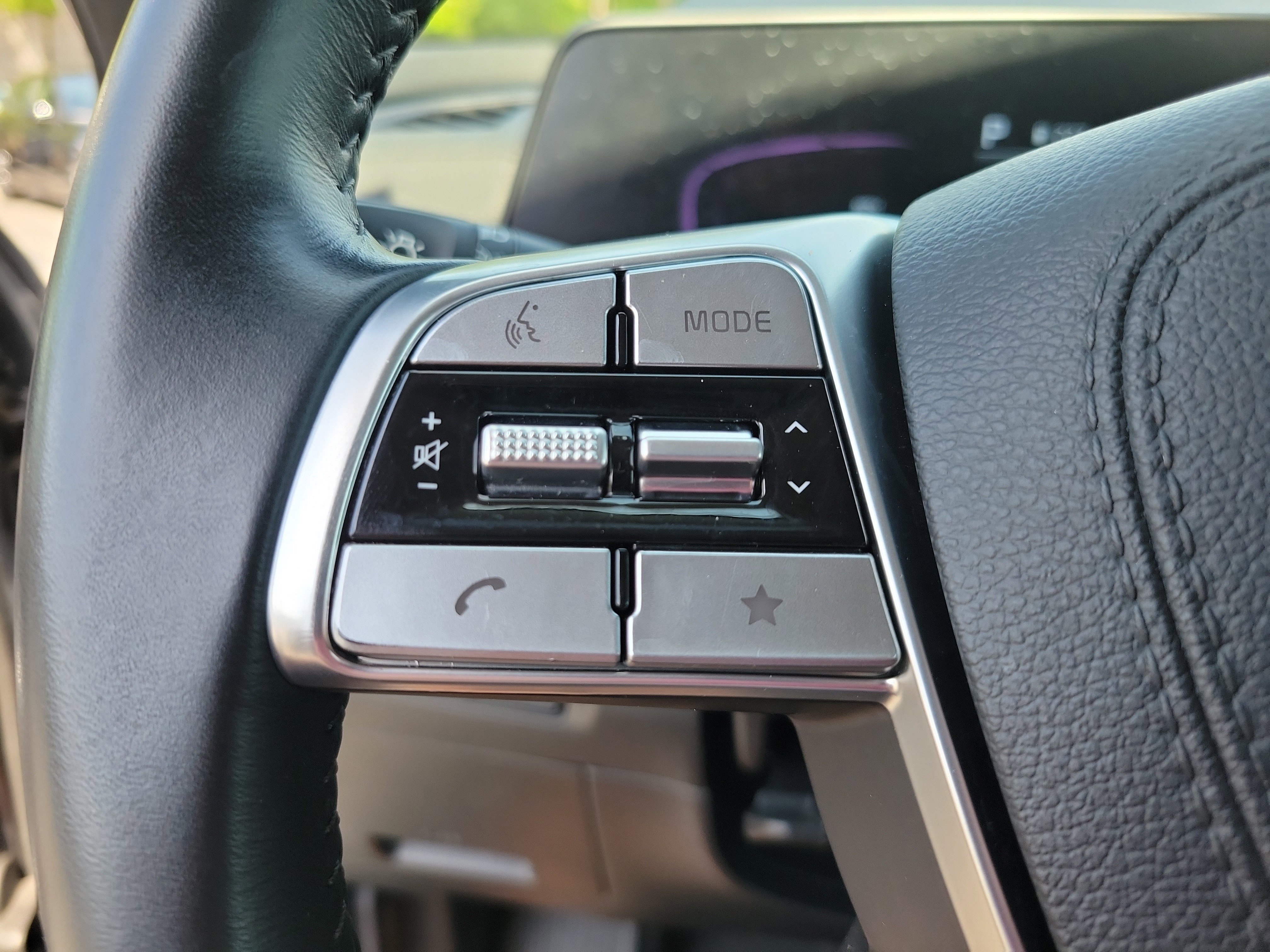 Used 2025 Kia Telluride S image 22