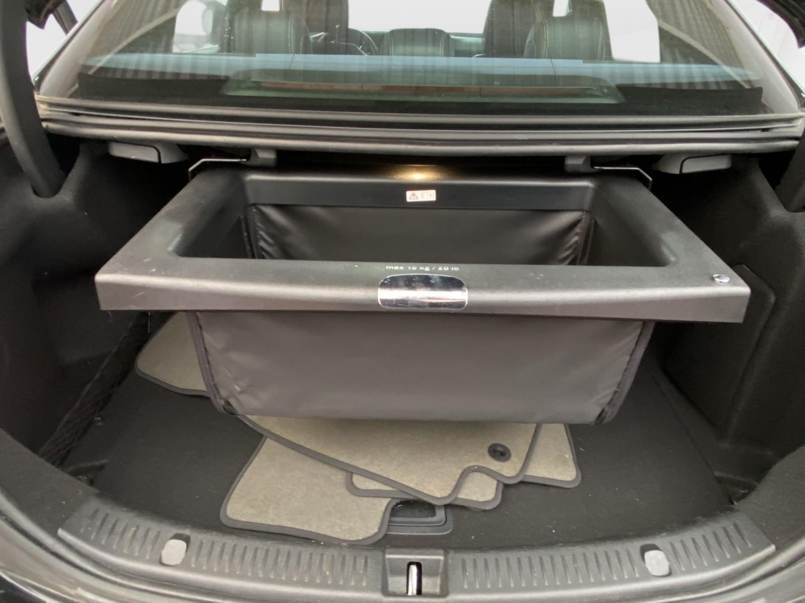 Used 2019 Mercedes-Benz E 450 4MATIC Sedan w/ Premium Package image 16