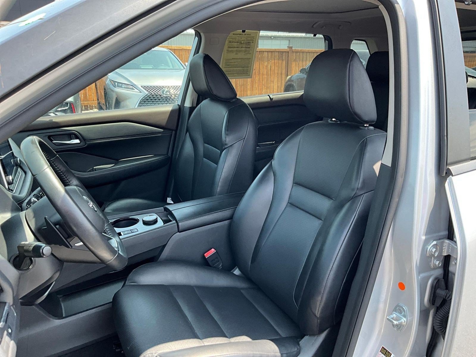 Used 2022 Nissan Rogue SV w/ SV Premium Package AWD/4WD image 19