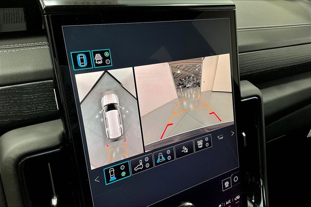 New 2026 GMC Yukon AT4 Ultimate AWD/4WD image 16