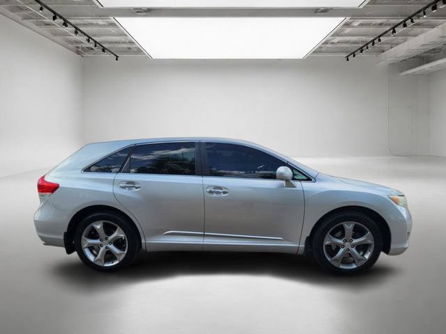 Used 2011 Toyota Venza AWD w/ Comfort Pkg image 7