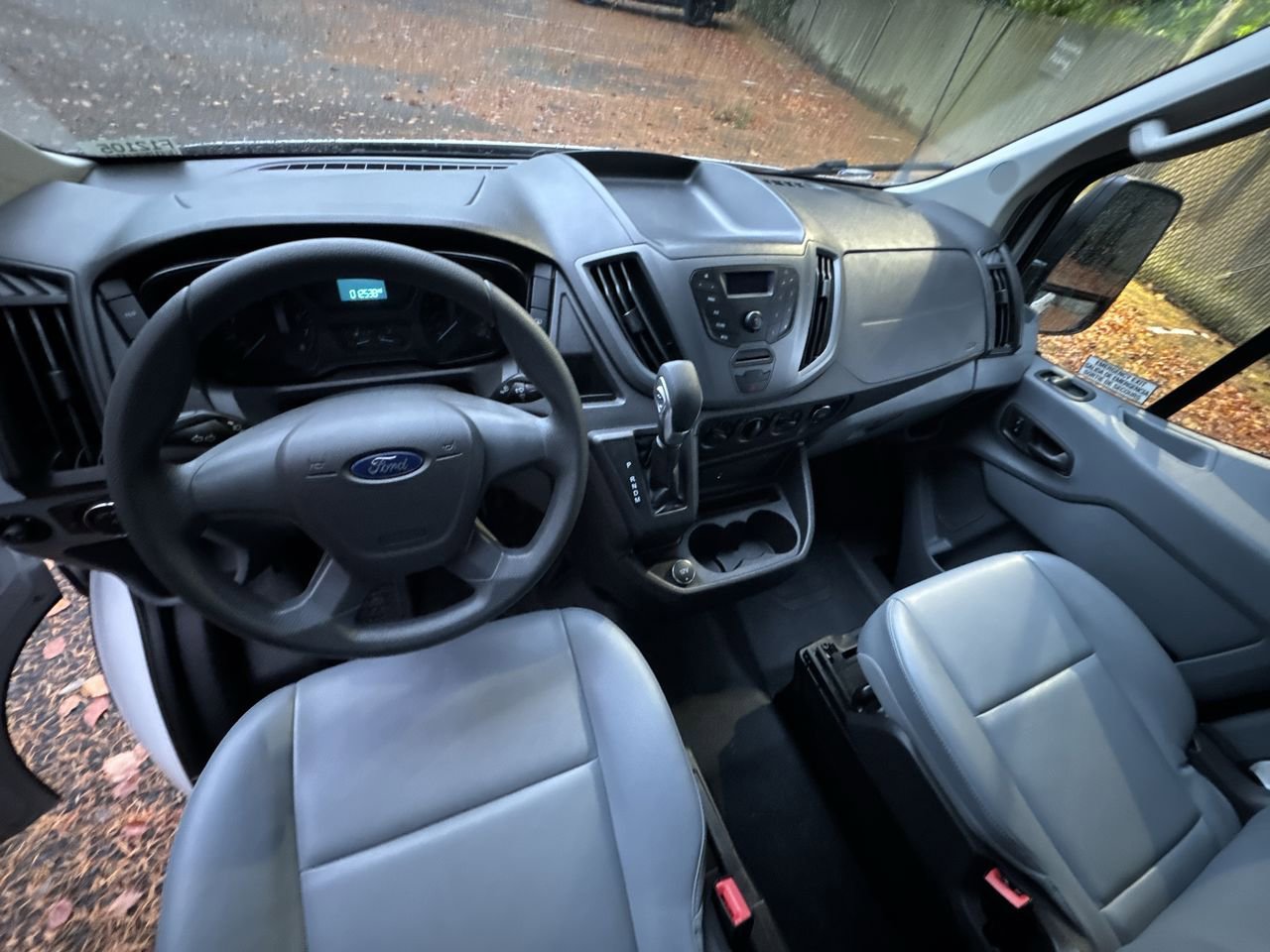 Used 2019 Ford Transit 350 XL image 11