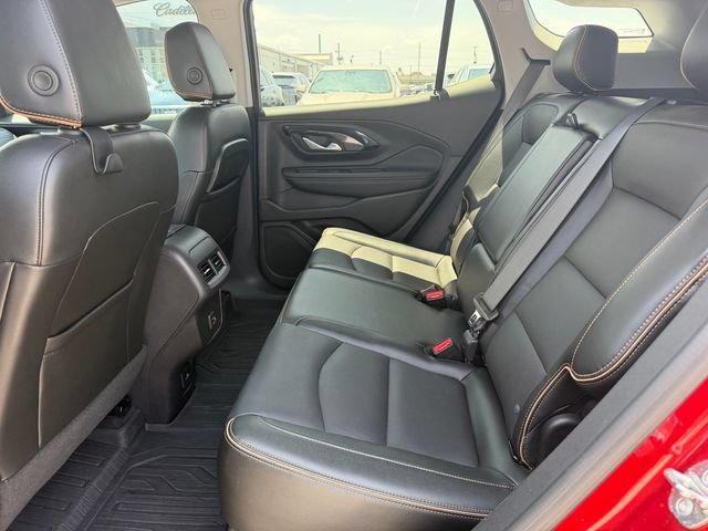 Used 2024 GMC Terrain AT4 w/ Infotainment Package II AWD/4WD image 9