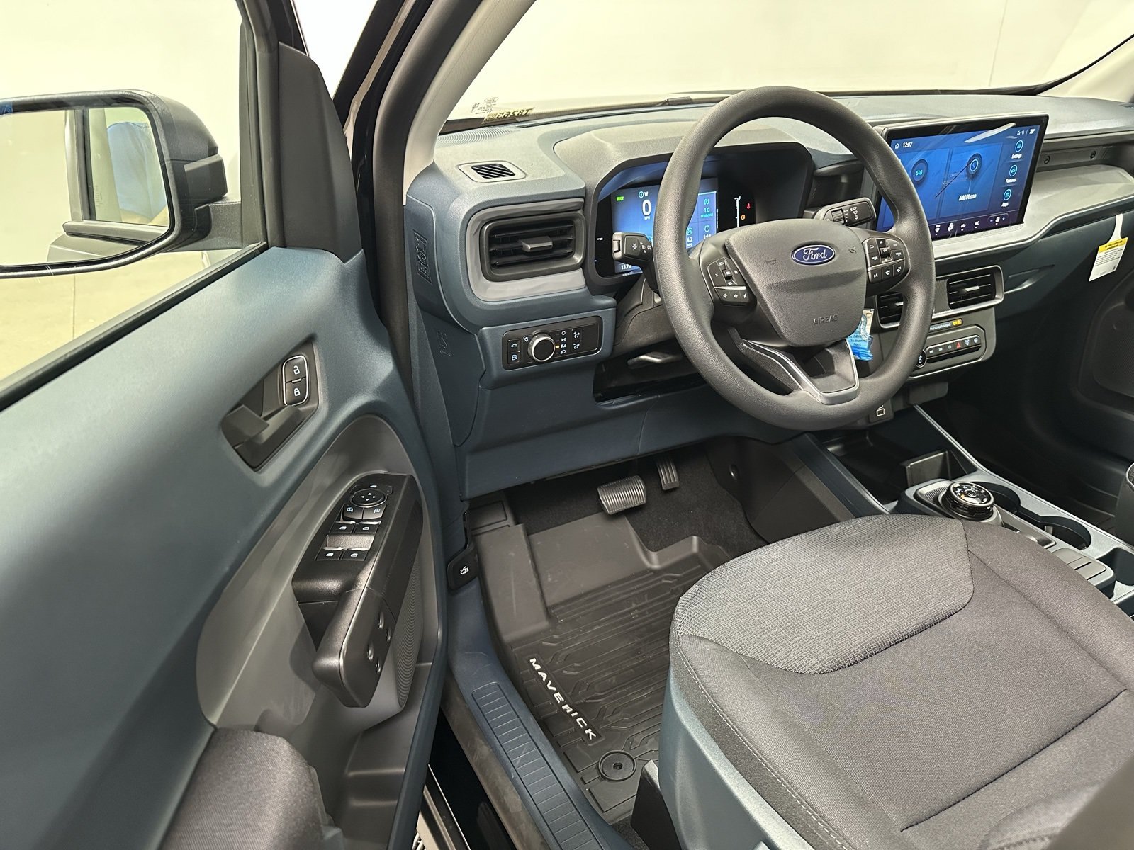 New 2025 Ford Maverick XL FWD image 15