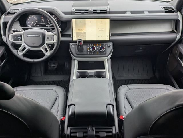 New 2026 Land Rover Defender 110 X-Dynamic SE image 14