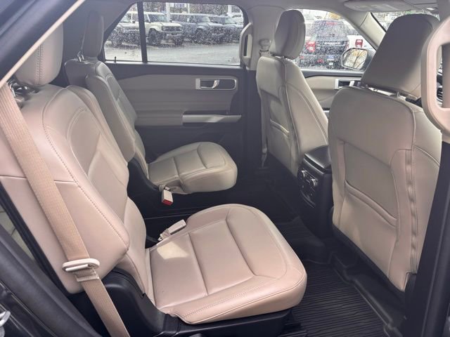 Certified 2022 Ford Explorer XLT w/ Equipment Group 202A image 17