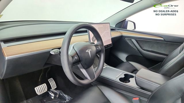 Used 2023 Tesla Model Y Performance AWD/4WD image 18