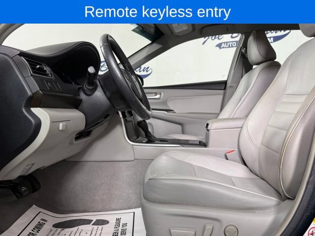 Used 2015 Toyota Camry XLE FWD image 13