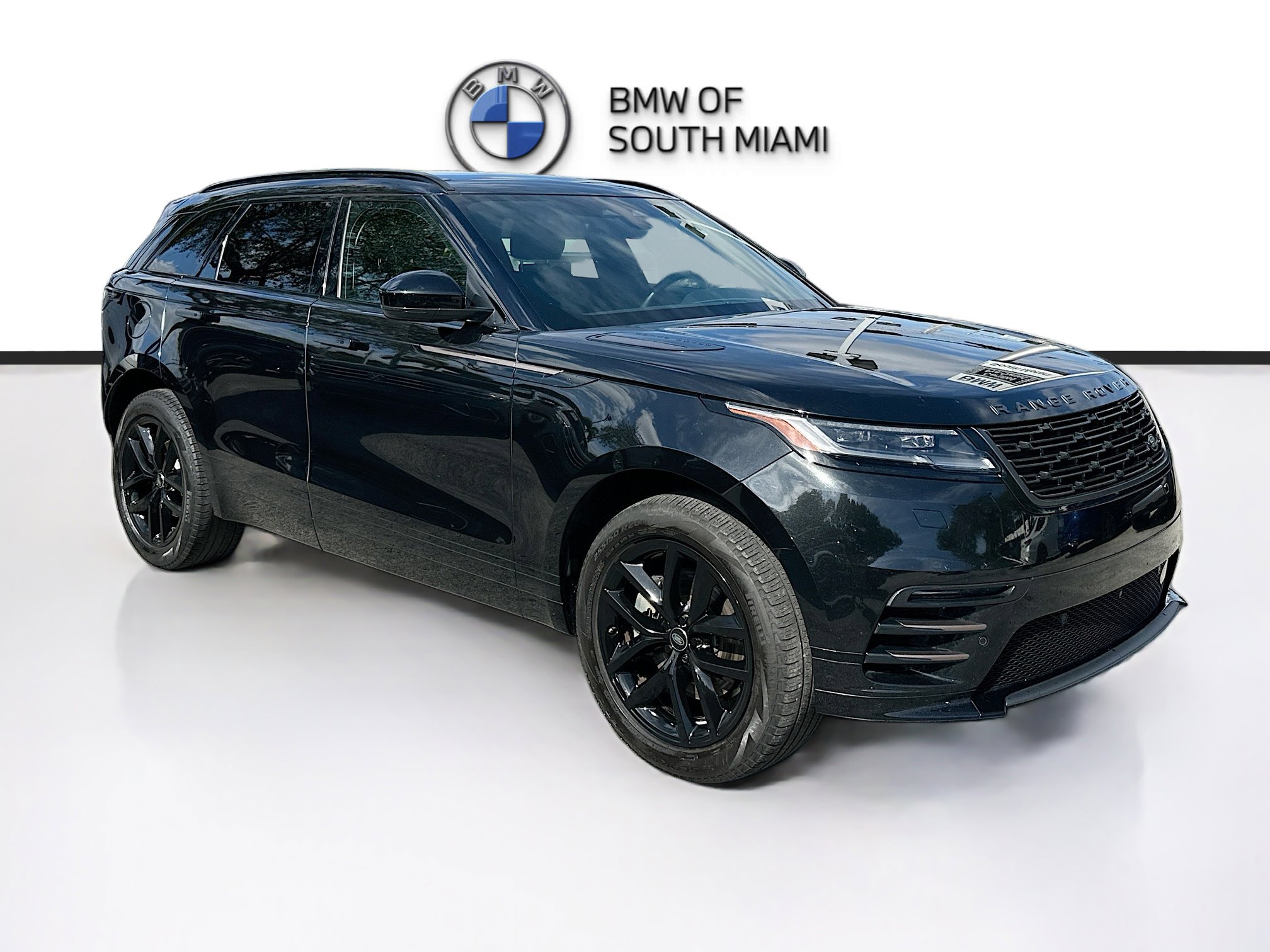 Used 2024 Land Rover Range Rover Velar Dynamic SE image 1