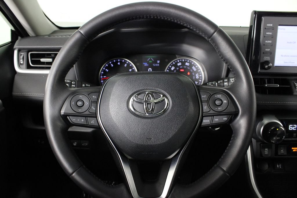 Used 2019 Toyota RAV4 XLE Premium w/ Cold Weather Package FWD image 27