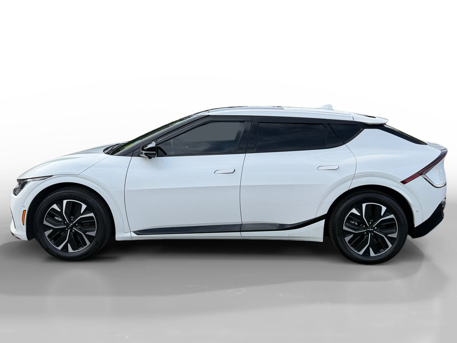 Used 2024 Kia EV6 GT-Line RWD image 2