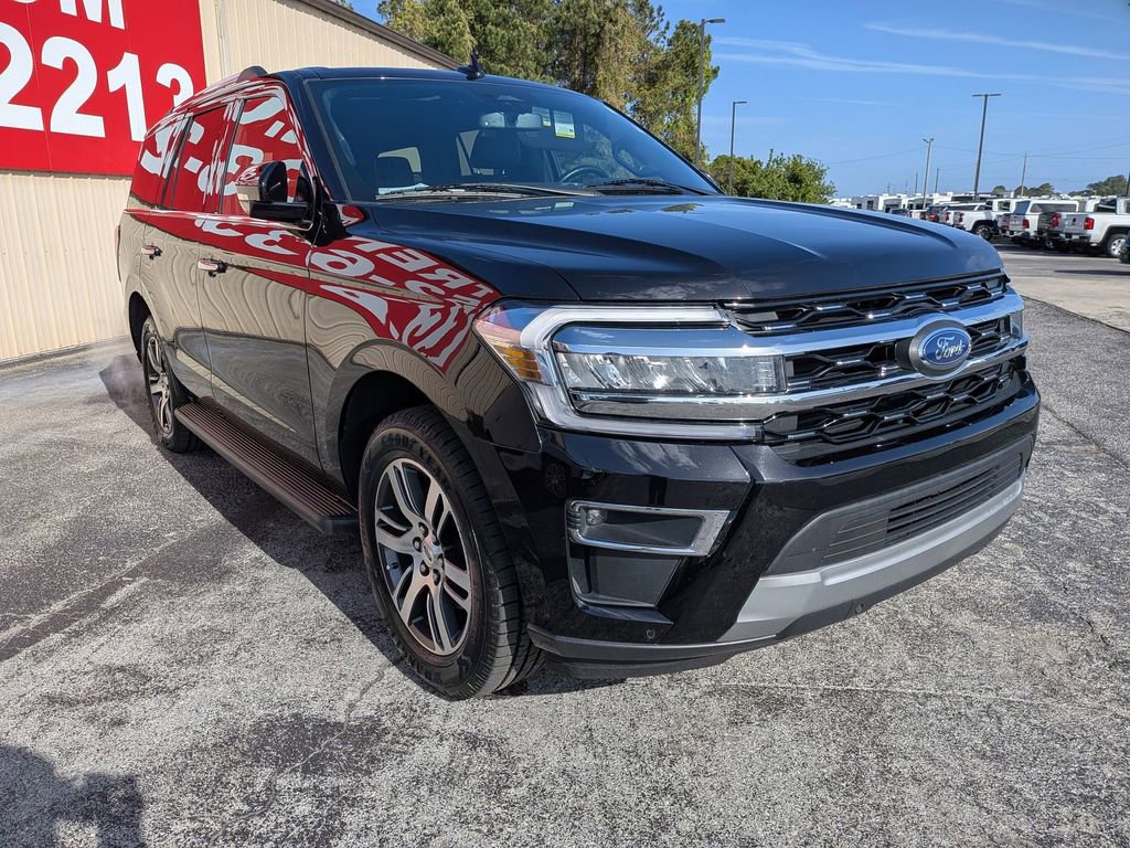 Used 2024 Ford Expedition Limited image 6