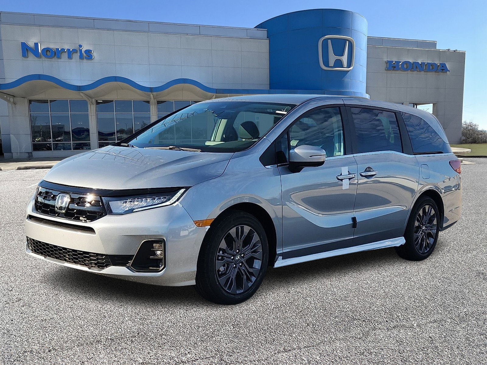 New 2026 Honda Odyssey Touring image 2