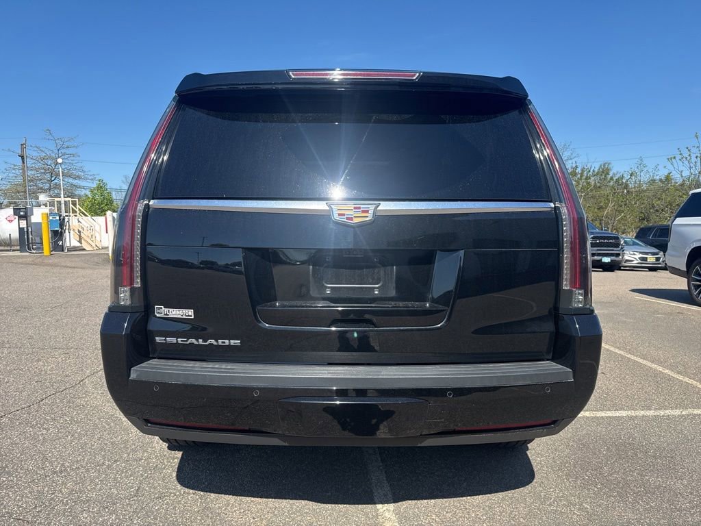 Used 2019 Cadillac Escalade Premium Luxury AWD/4WD image 9