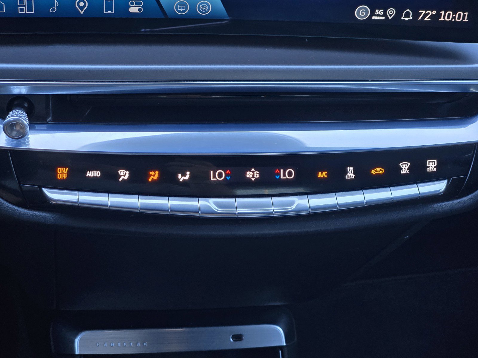 Certified 2024 Cadillac Lyriq Tech AWD/4WD image 20