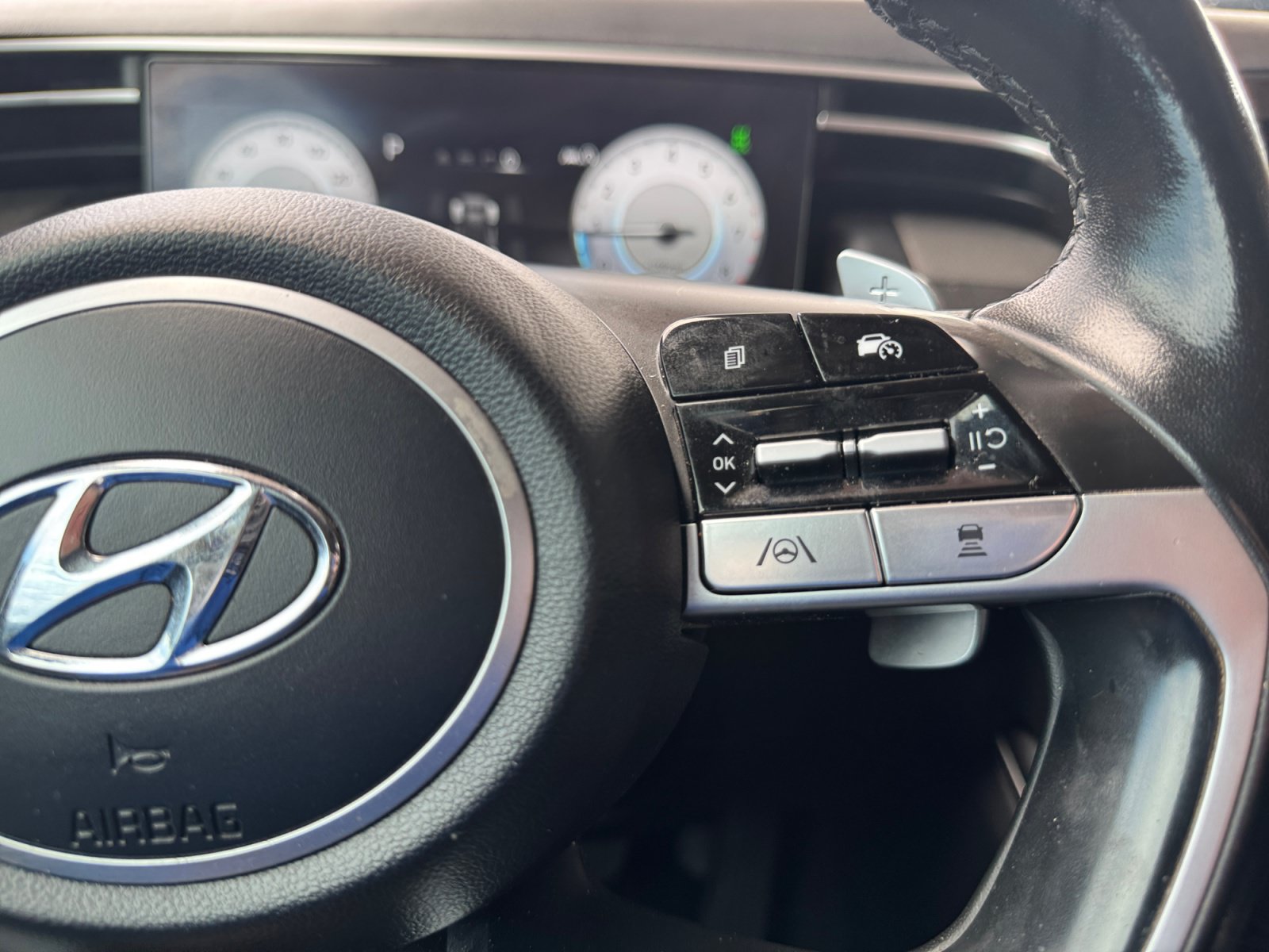 Used 2023 Hyundai Tucson Limited AWD/4WD image 27