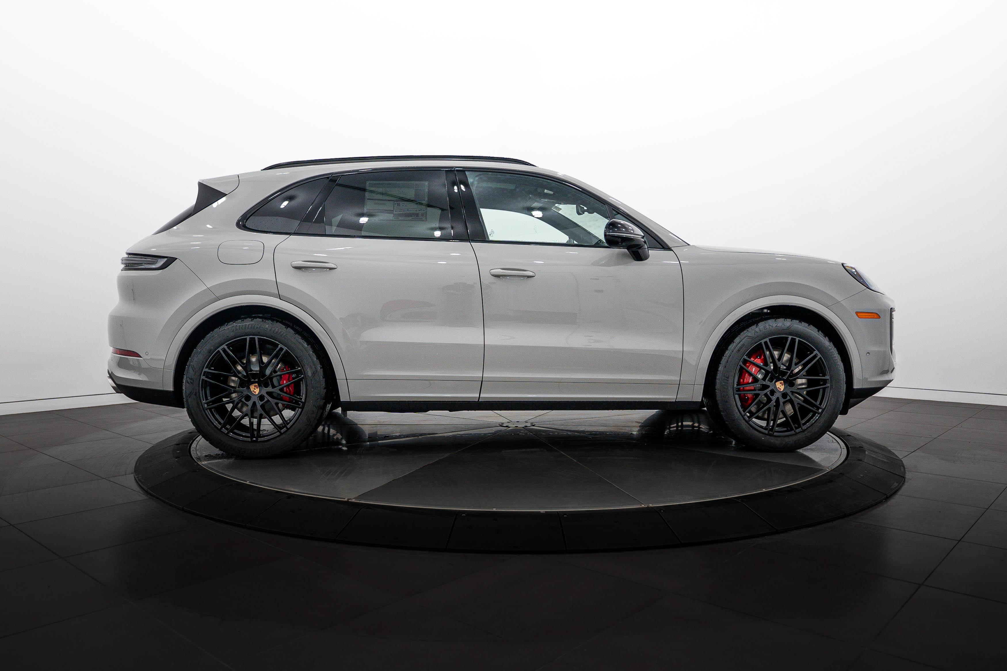 New 2026 Porsche Cayenne S AWD/4WD image 8