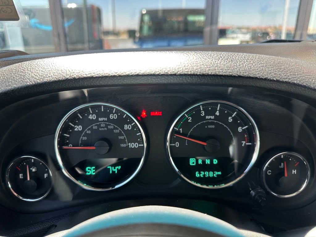 Used 2017 Jeep Wrangler Unlimited Rubicon w/ Cold Weather Group AWD/4WD image 17