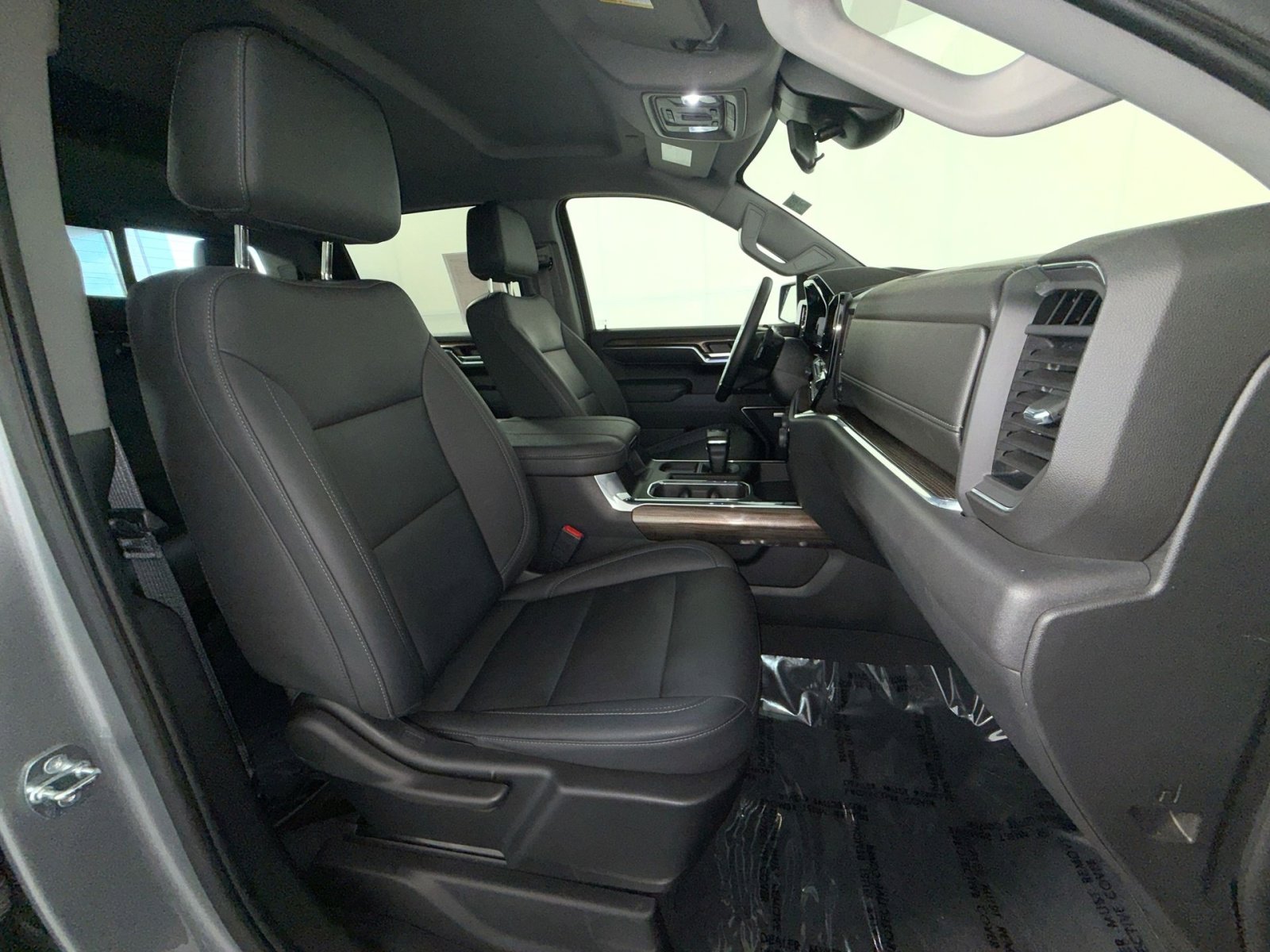 Used 2023 Chevrolet Silverado 1500 LT Trail Boss w/ LT Trail Boss Premium Package AWD/4WD image 26