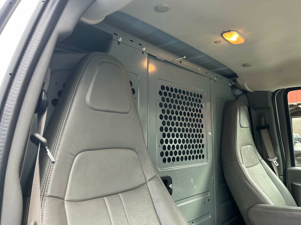 Used 2018 GMC Savana 2500 Extended image 16