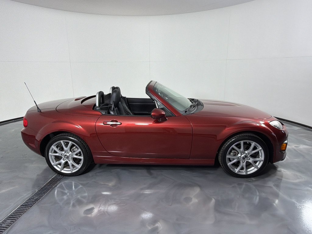 Used 2013 MAZDA MX-5 Miata Grand Touring RWD image 4