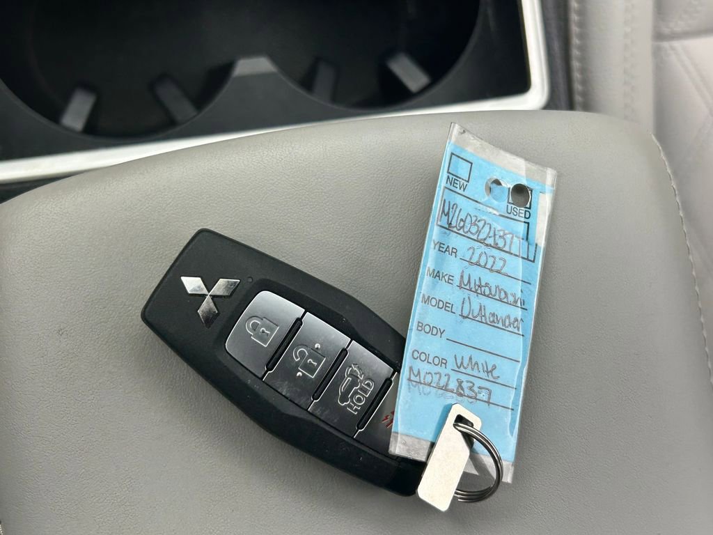 Used 2022 Mitsubishi Outlander SEL image 43