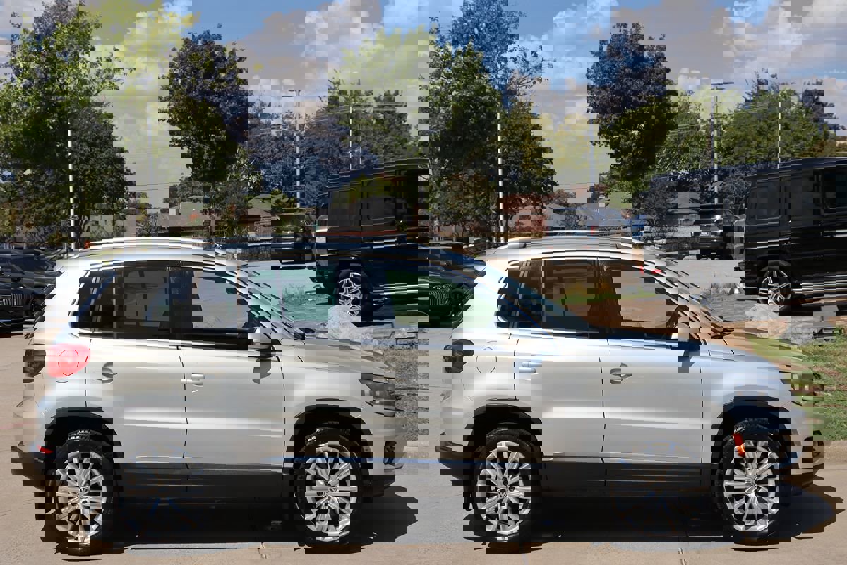 Used 2013 Volkswagen Tiguan SE image 5