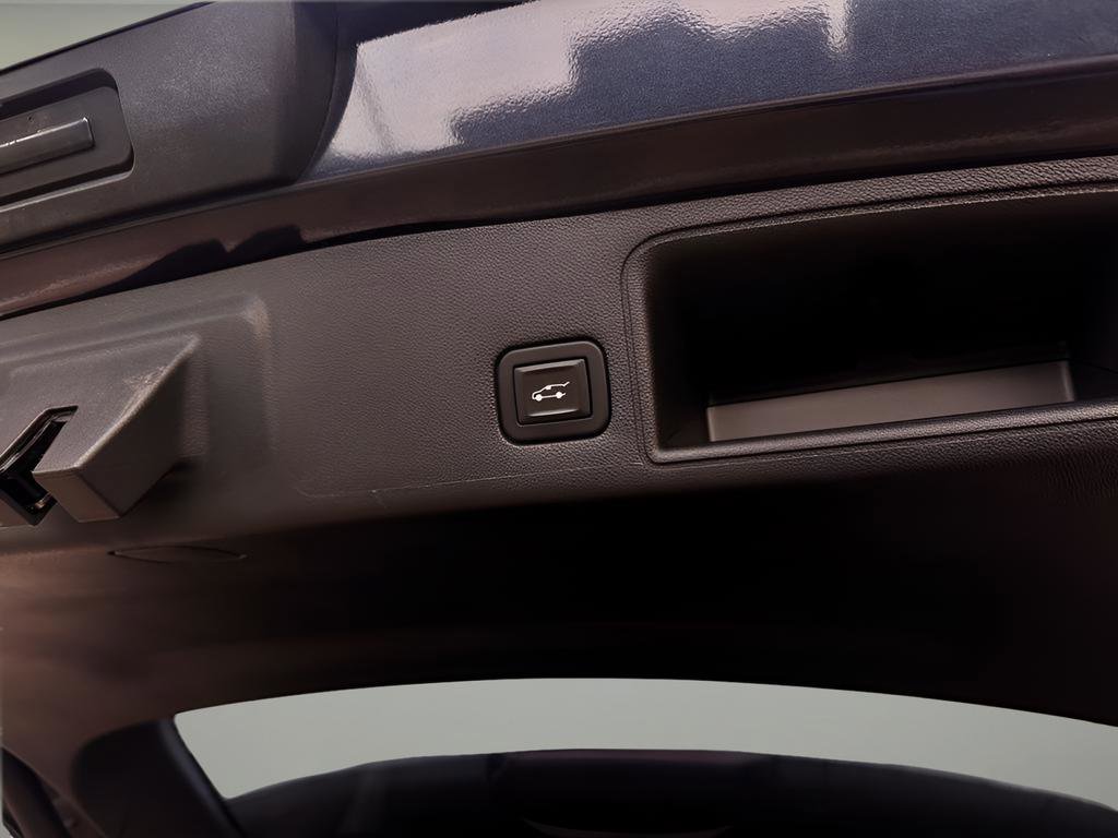 Used 2018 GMC Terrain SLT w/ Preferred Package FWD image 25