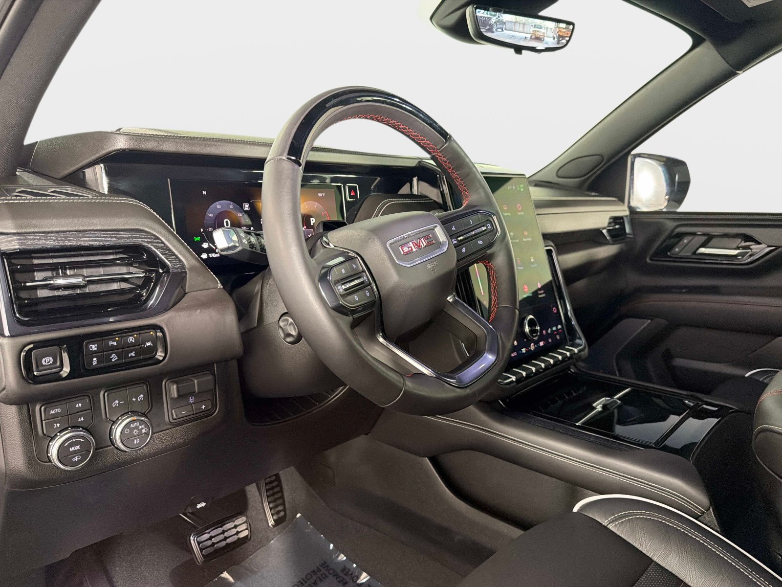 Used 2026 GMC Yukon XL AT4 Ultimate AWD/4WD image 43