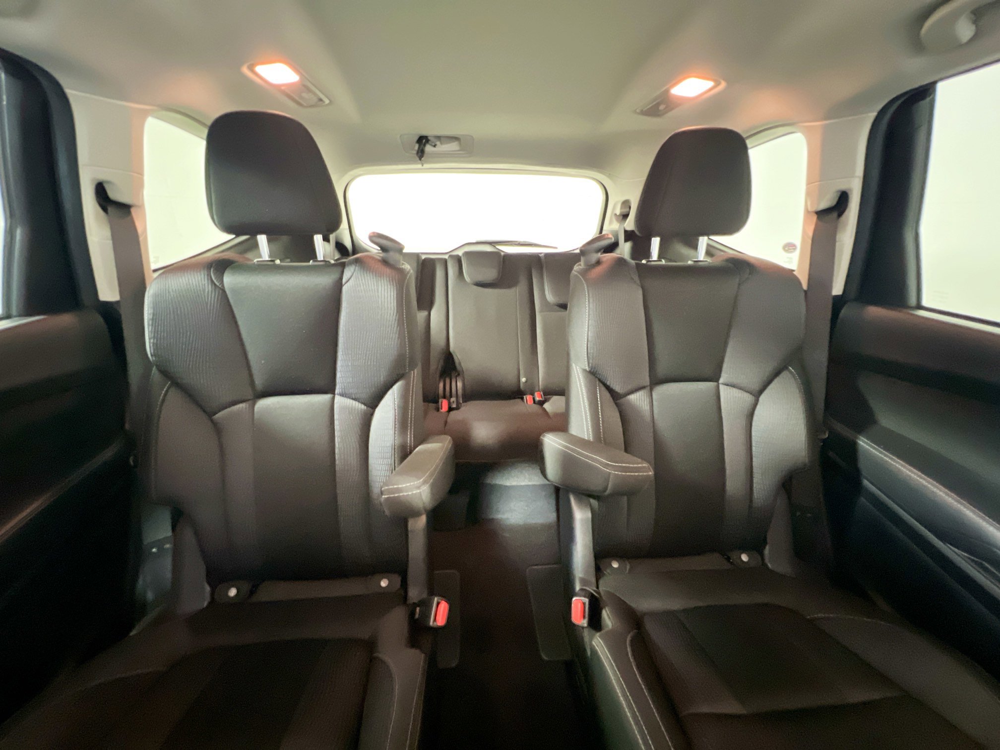 Used 2023 Subaru Ascent Premium w/ Convenience Package AWD/4WD image 33