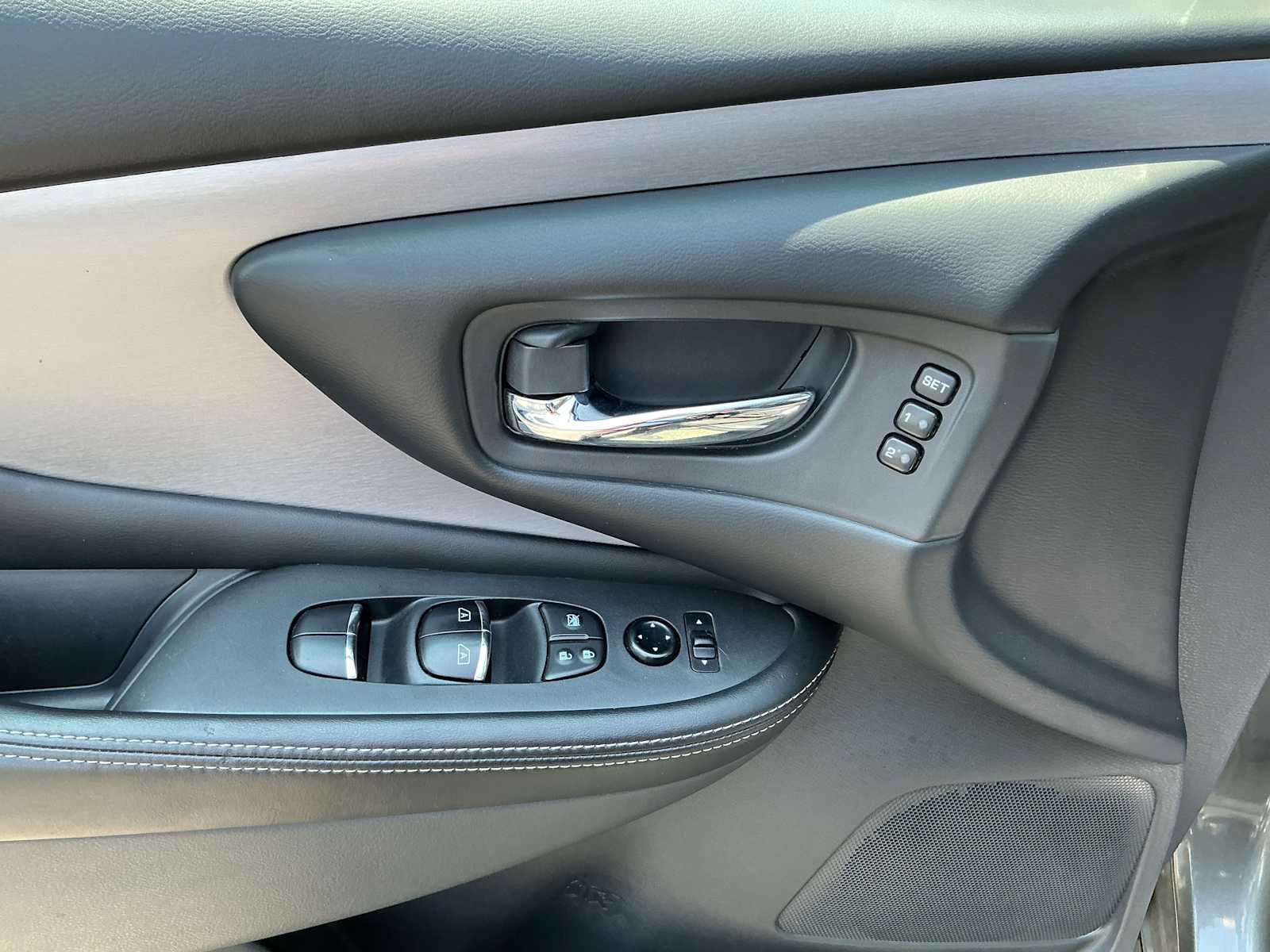 Used 2023 Nissan Murano SL w/ Cargo Package AWD/4WD image 14