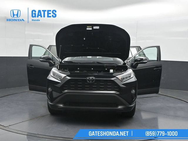 Used 2019 Toyota RAV4 XLE Premium w/ Cold Weather Package AWD/4WD image 57