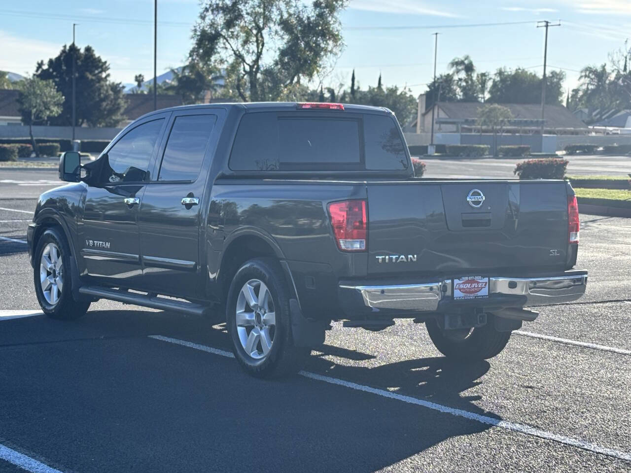Used 2012 Nissan Titan SL w/ SL Technology Pkg image 7