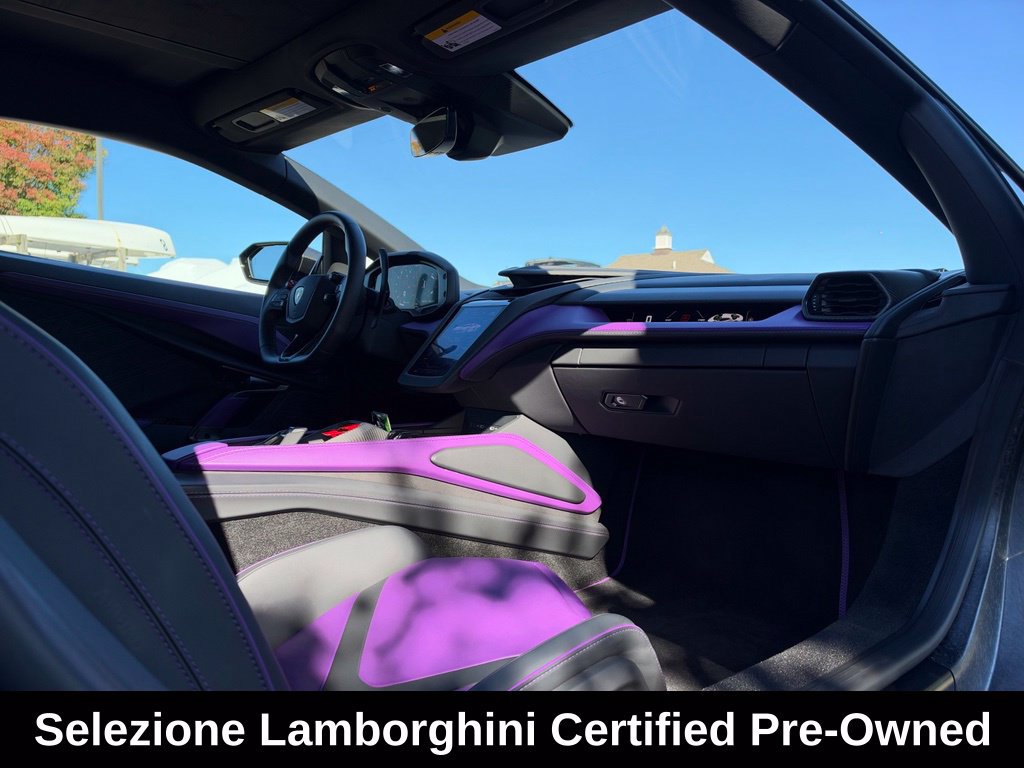 Used 2025 Lamborghini Revuelto AWD/4WD image 44